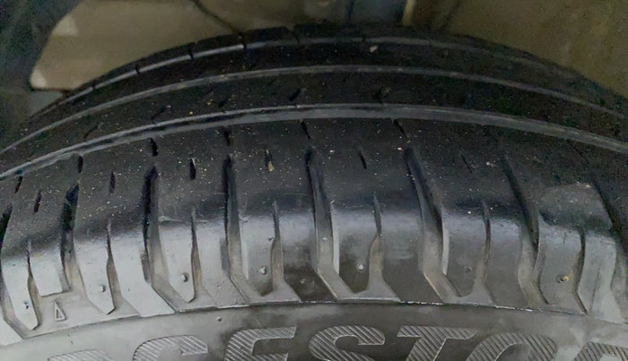 2020 Maruti Ertiga ZXI SHVS, Petrol, Manual, 10,585 km, Left Front Tyre Tread
