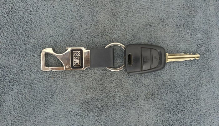 2015 Hyundai Grand i10 MAGNA 1.2 KAPPA VTVT, Petrol, Manual, 58,315 km, Key Close Up