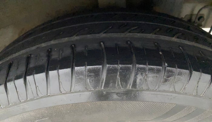 2015 Hyundai Grand i10 MAGNA 1.2 KAPPA VTVT, Petrol, Manual, 58,315 km, Left Rear Tyre Tread
