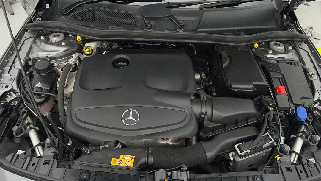 Open Bonnet (Engine)