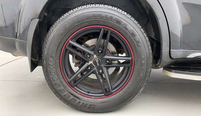 2021 Mahindra XUV500 W9, Diesel, Manual, 46,015 km, Right Rear Wheel
