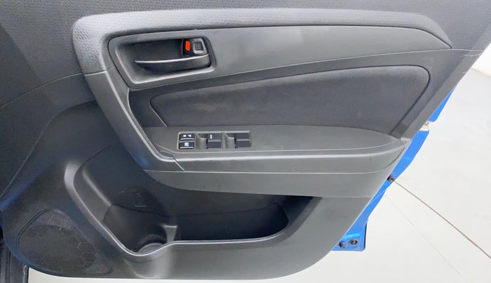 2018 Maruti Vitara Brezza VDI OPT, Diesel, Manual, 76,225 km, Driver Side Door Panels Control