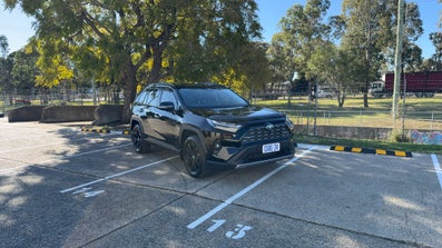 2023 Toyota RAV4 Cruiser (awd) Hybrid Automatic, 13k kms Hybrid Car