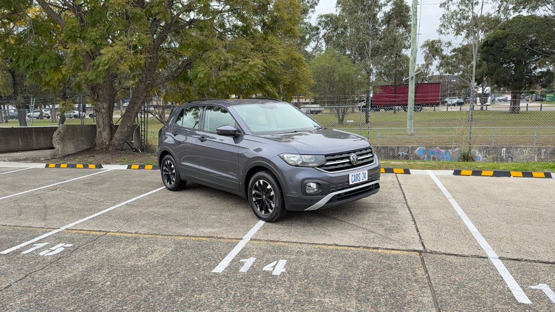 Right Front Diagonal (45- Degree) View