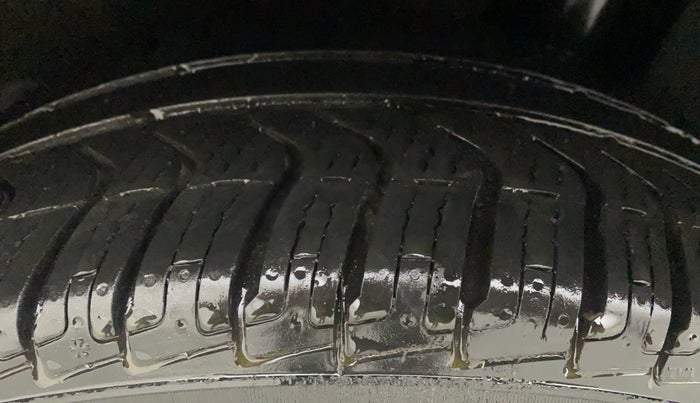 2017 Maruti Baleno ZETA CVT PETROL 1.2, Petrol, Automatic, 64,766 km, Left Rear Tyre Tread