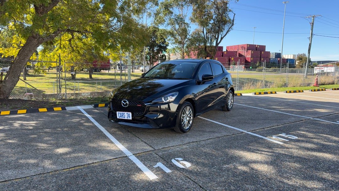 Left Front Diagonal (45- Degree) View