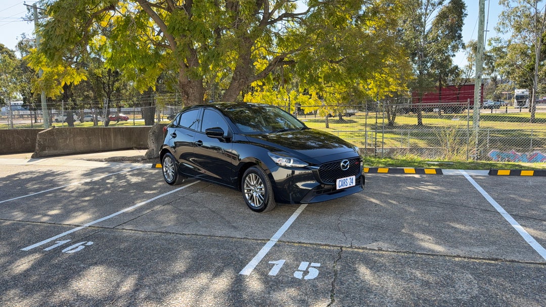 Right Front Diagonal (45- Degree) View