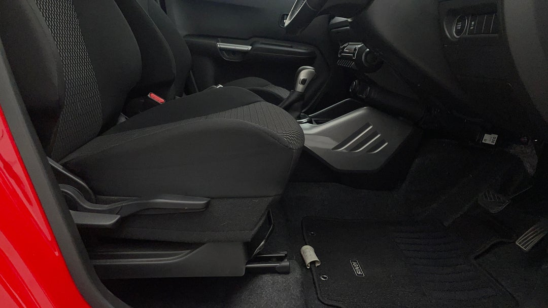 2021 Suzuki Ignis Glx, Automatic, 29546 km, Drivers Side Adjustment Panel