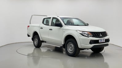 2017 Mitsubishi Triton Glx (4x4) Manual, 135k km Diesel Car