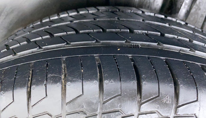 2018 Maruti S Cross ALPHA SHVS, Diesel, Manual, 56,102 km, Left Rear Tyre Tread