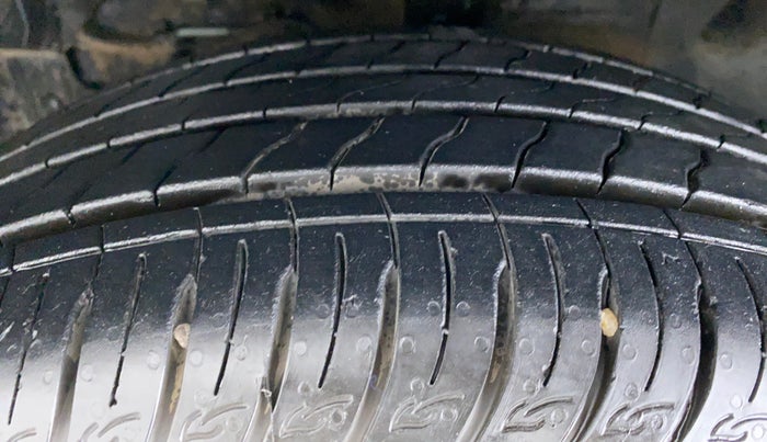 2018 Maruti S Cross ALPHA SHVS, Diesel, Manual, 56,102 km, Left Front Tyre Tread