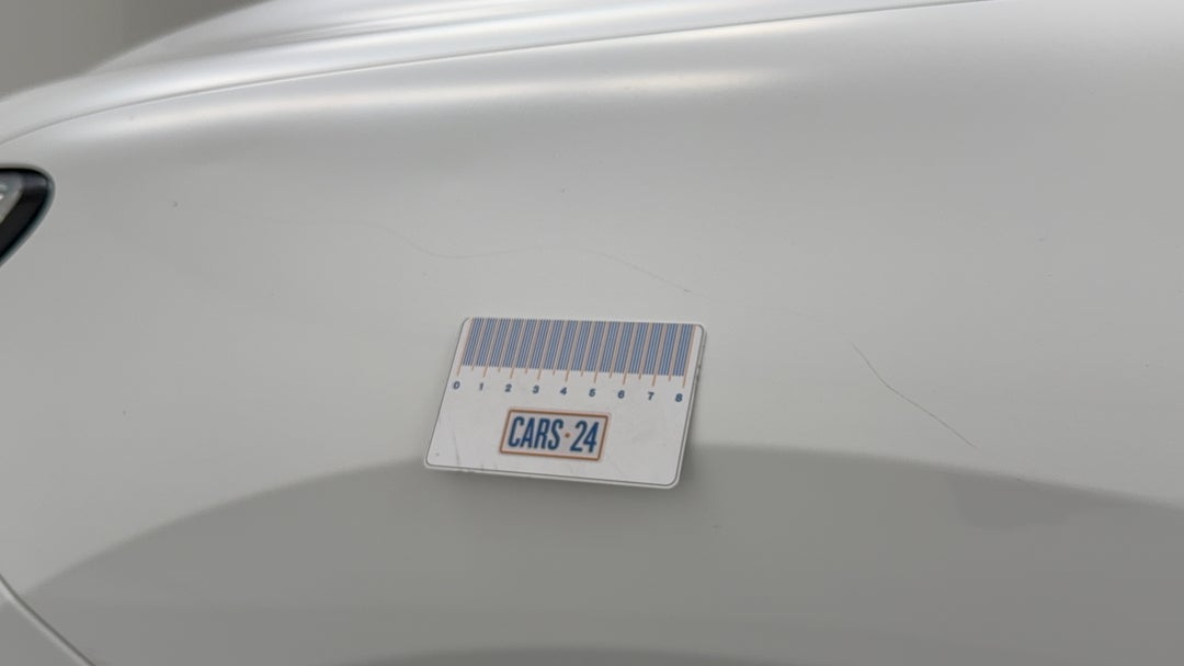 Quarter Panel Front LHS Guard Scratch