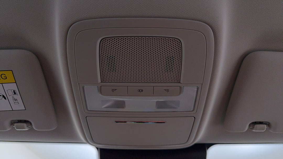 On-Roof Controls/Sunglass holder