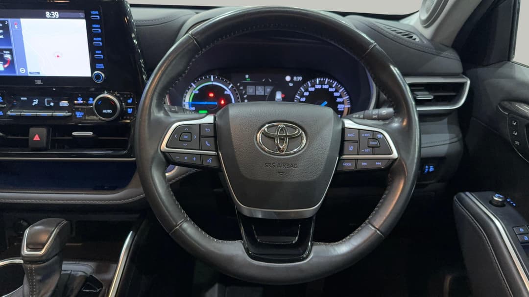2022 Toyota Kluger Grande Hybrid AWD, Automatic, 42941 km, Steering Wheel Close-up