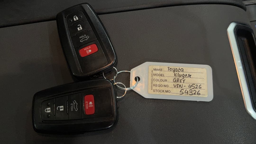 2022 Toyota Kluger Grande Hybrid AWD, Automatic, 42941 km, Key Close-up