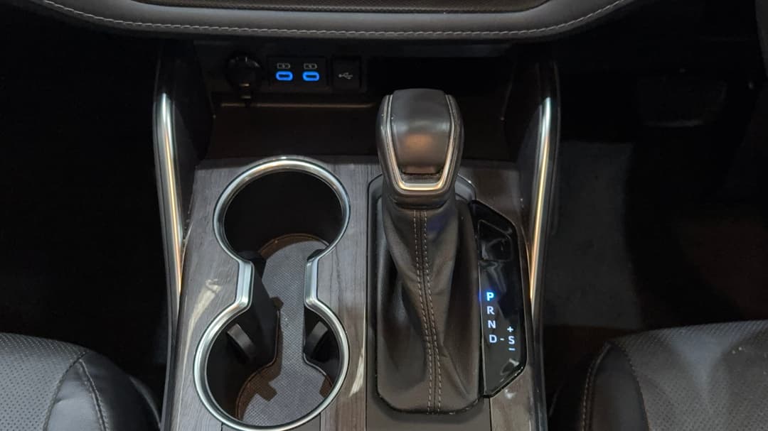 2022 Toyota Kluger Grande Hybrid AWD, Automatic, 42941 km, Gear Lever 