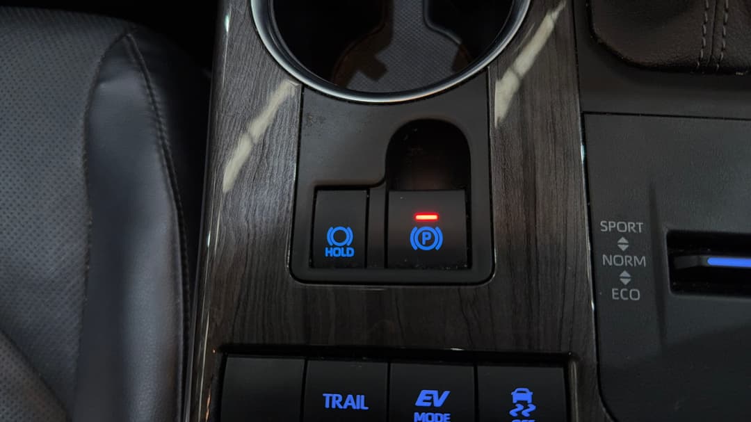 2022 Toyota Kluger Grande Hybrid AWD, Automatic, 42941 km, Handbrake