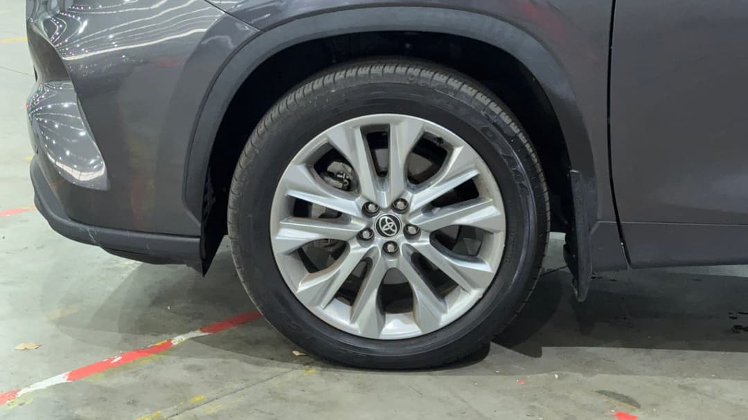 2022 Toyota Kluger Grande Hybrid AWD, Automatic, 42941 km, Left Front Wheel