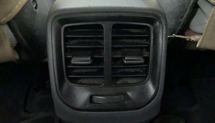 2020 Hyundai GRAND I10 NIOS SPORTZ 1.2 AT, Petrol, Automatic, 11,947 km, Rear AC vent