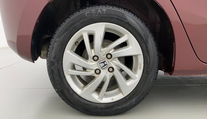 2016 Honda Jazz 1.2 V MT, Petrol, Manual, 99,406 km, Right Rear Wheel