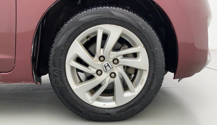 2016 Honda Jazz 1.2 V MT, Petrol, Manual, 99,406 km, Right Front Wheel