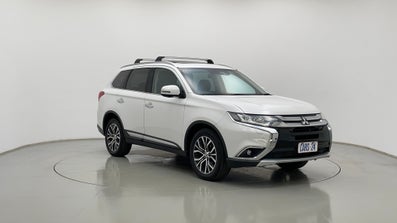 2016 Mitsubishi Outlander Exceed (4x4) Automatic, 83k kms Diesel Car