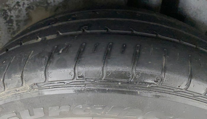 2020 Maruti Ciaz SIGMA 1.5 SHVS MT  PETROL, Petrol, Manual, 67,266 km, Left Rear Tyre Tread