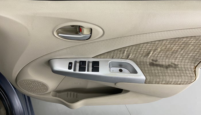 2013 Toyota Etios Liva G SP, Petrol, Manual, 36,608 km, Driver Side Door Panels Control