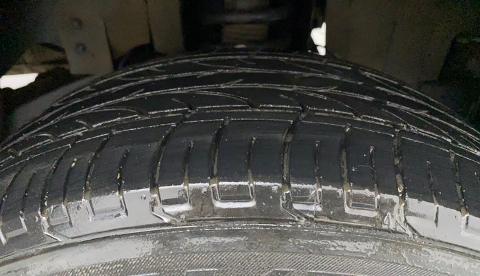 2019 Mahindra Scorpio S5, Diesel, Manual, 74,040 km, Right Front Tyre Tread