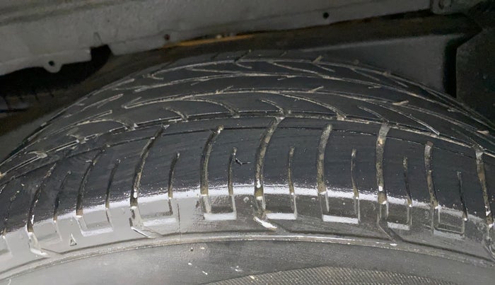 2019 Mahindra Scorpio S5, Diesel, Manual, 74,040 km, Right Rear Tyre Tread