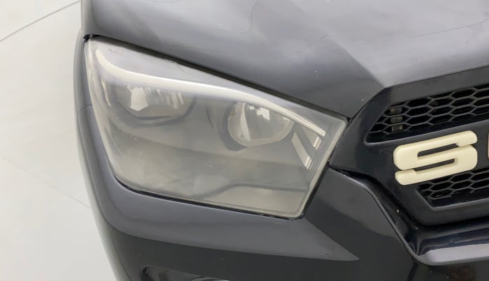2019 Mahindra Scorpio S5, Diesel, Manual, 74,040 km, Right headlight - Faded