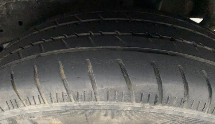 2017 Maruti Celerio ZXI, Petrol, Manual, 62,012 km, Left Rear Tyre Tread