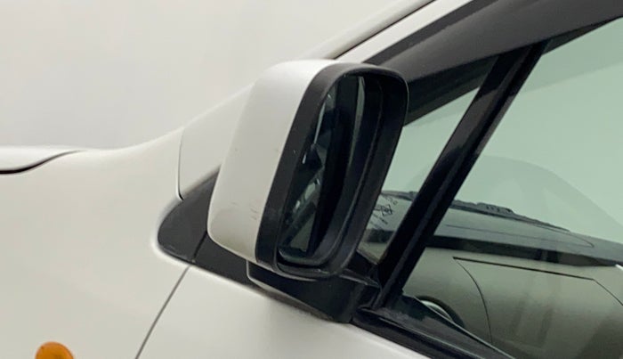 2016 Maruti Wagon R 1.0 VXI AMT, Petrol, Automatic, 46,039 km, Left rear-view mirror - Cover has minor damage