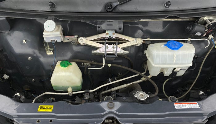 2018 Maruti Eeco 5 STR WITH AC PLUSHTR, Petrol, Manual, 49,964 km, Open Bonet