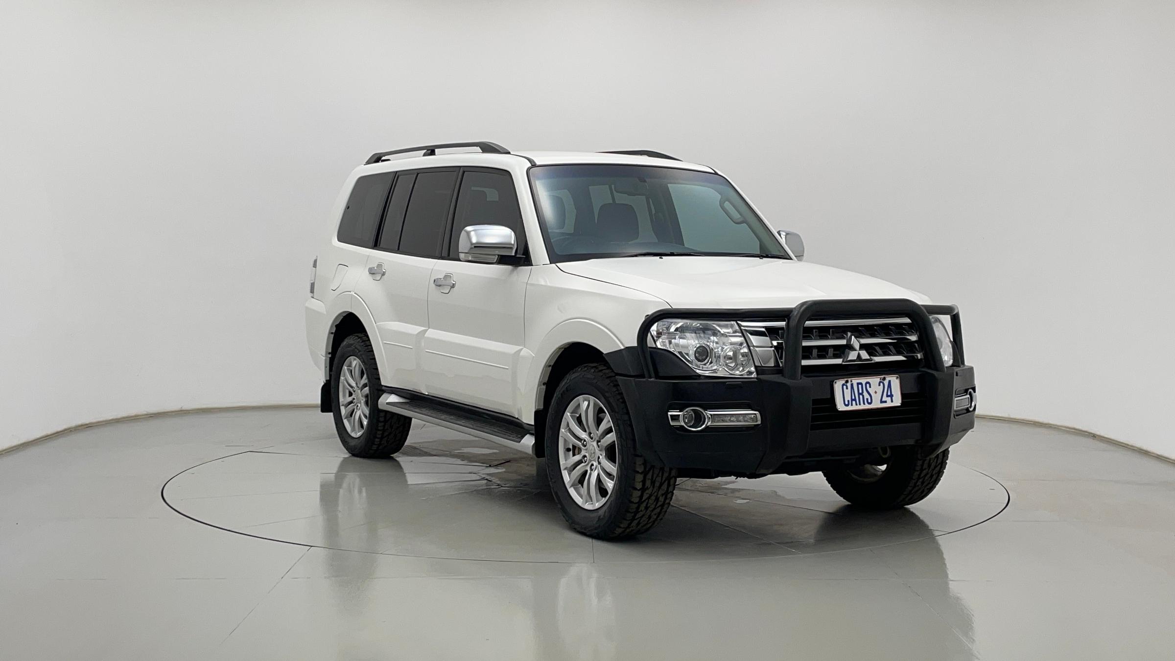 2017 Mitsubishi Pajero