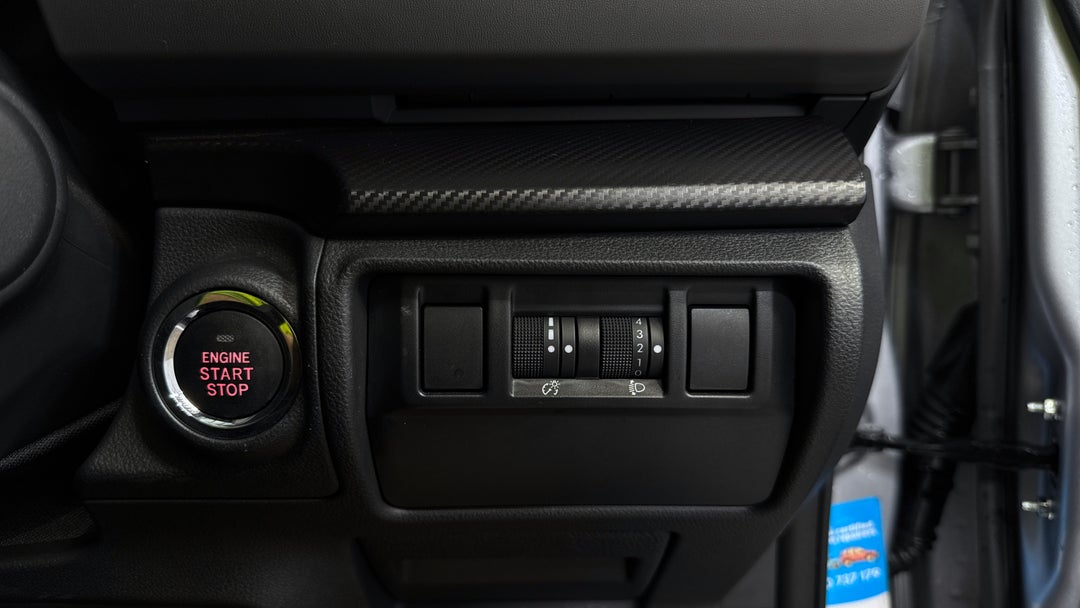 2025 Subaru Crosstrek AWD 2.0l, Automatic, 26700 km, Utility Switches/Buttons