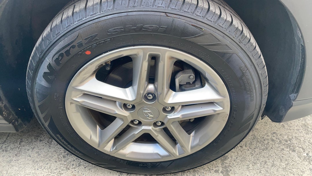 2020 Hyundai Kona Active (fwd), Automatic, 96352 km, Right Front Wheel