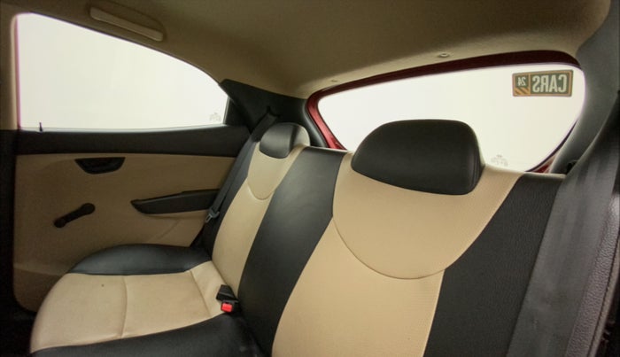 2016 Hyundai Eon ERA +, Petrol, Manual, 34,215 km, Right Side Rear Door Cabin