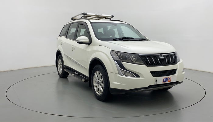 2016 Mahindra XUV500 W10 AT FWD, Diesel, Automatic, 82,917 km, Right Front Diagonal