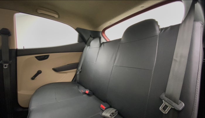 2014 Hyundai Eon MAGNA PLUS, Petrol, Manual, 56,367 km, Right Side Rear Door Cabin View