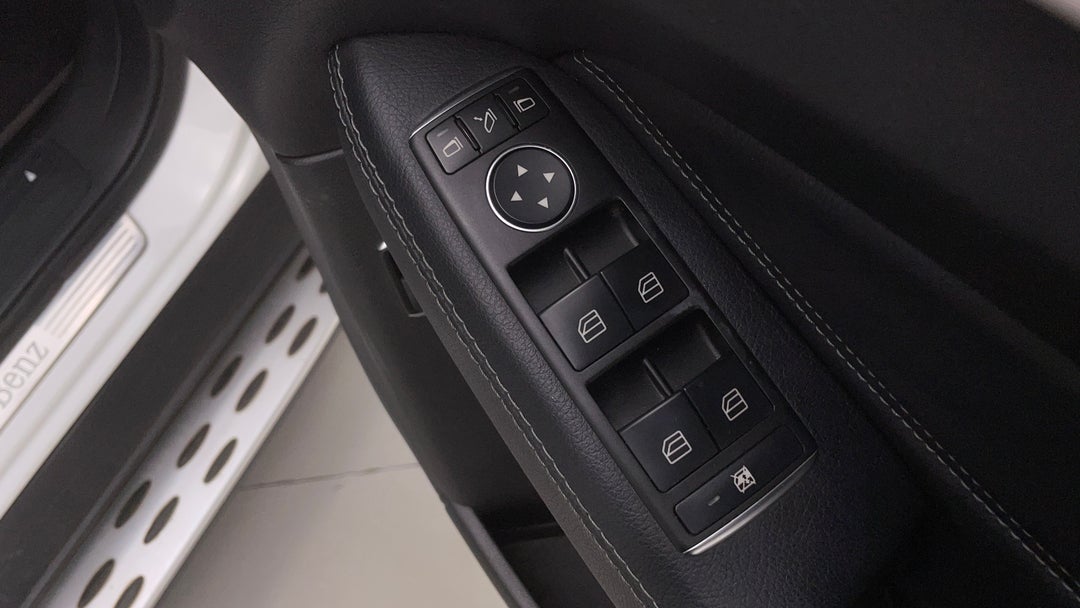 Drivers Side Door Panel Controls