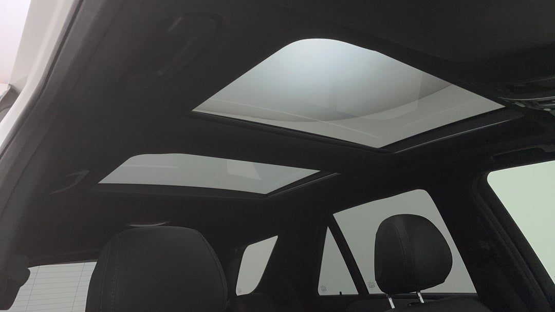 Interior Sunroof/Moonroof