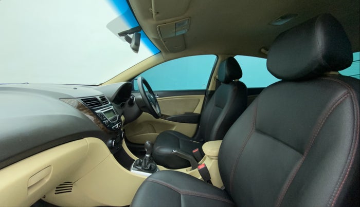2013 Hyundai Verna FLUIDIC 1.6 VTVT EX, Petrol, Manual, 82,146 km, Right Side Front Door Cabin