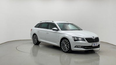 2018 SKODA Superb 162 Tsi Automatic, 71k kms Petrol Car