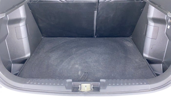 2022 Maruti BREZZA ZXI + AT SMART HYBRID, Petrol, Automatic, 9,124 km, Boot Inside