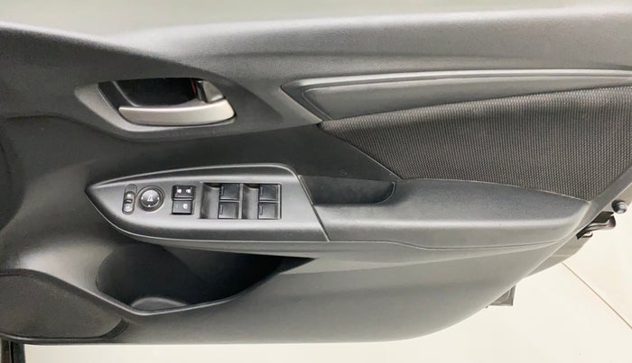2018 Honda WR-V 1.2L I-VTEC S MT, Petrol, Manual, 1,00,604 km, Driver Side Door Panels Control
