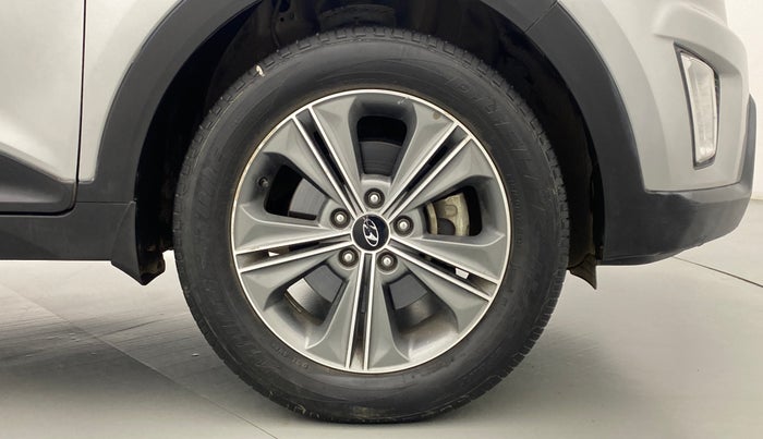 2017 Hyundai Creta 1.6 SX PLUS AUTO PETROL, Petrol, Automatic, 45,708 km, Right Front Wheel
