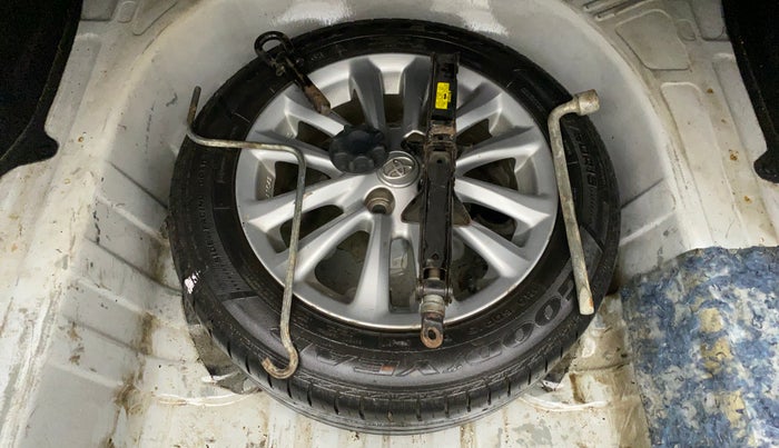 2011 Toyota Etios V, Petrol, Manual, 45,599 km, Spare Tyre