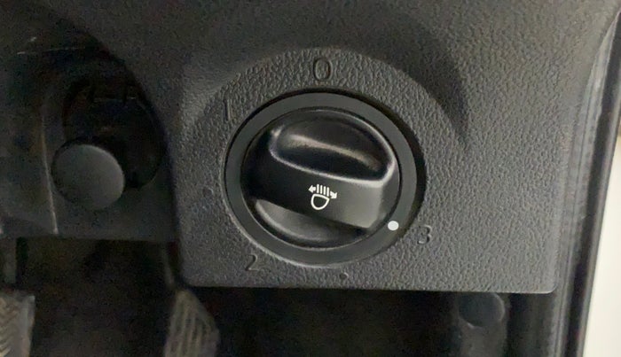 2011 Toyota Etios V, Petrol, Manual, 45,599 km, Dashboard - Headlight height adjustment not working