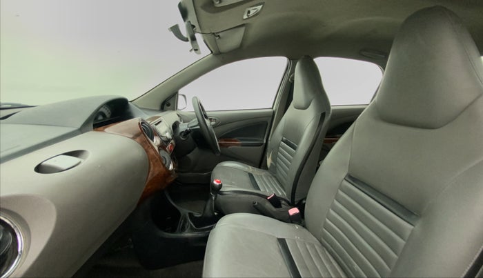 2011 Toyota Etios V, Petrol, Manual, 45,599 km, Right Side Front Door Cabin